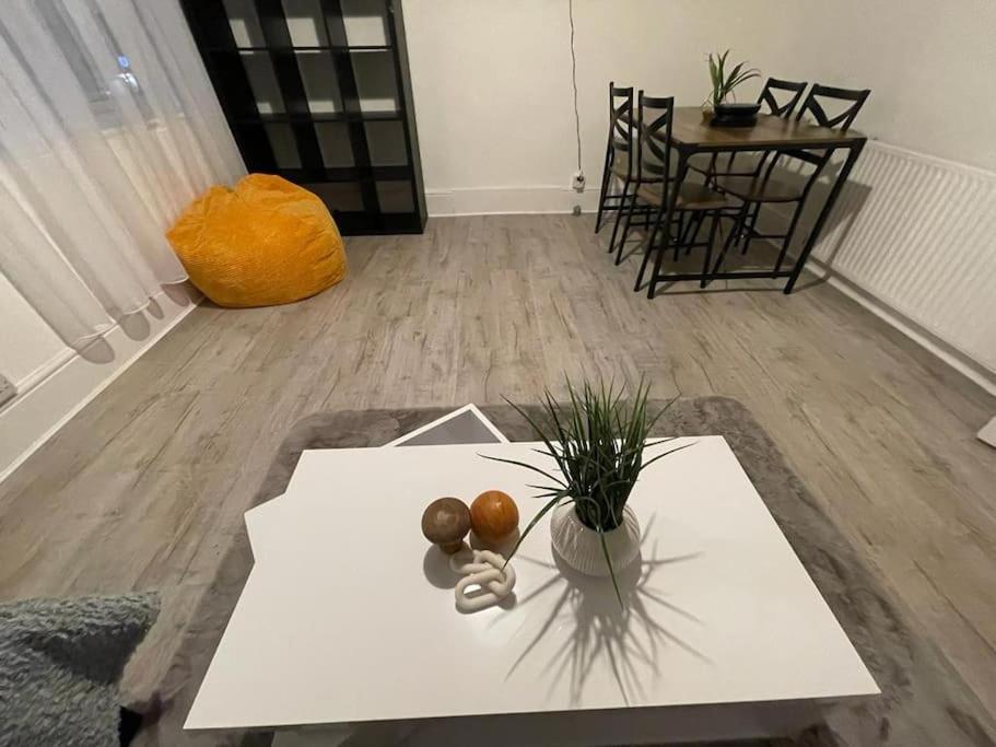Spacious 2 Bedroom On Tower Bridge 伦敦 外观 照片