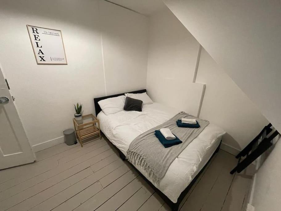 Spacious 2 Bedroom On Tower Bridge 伦敦 外观 照片