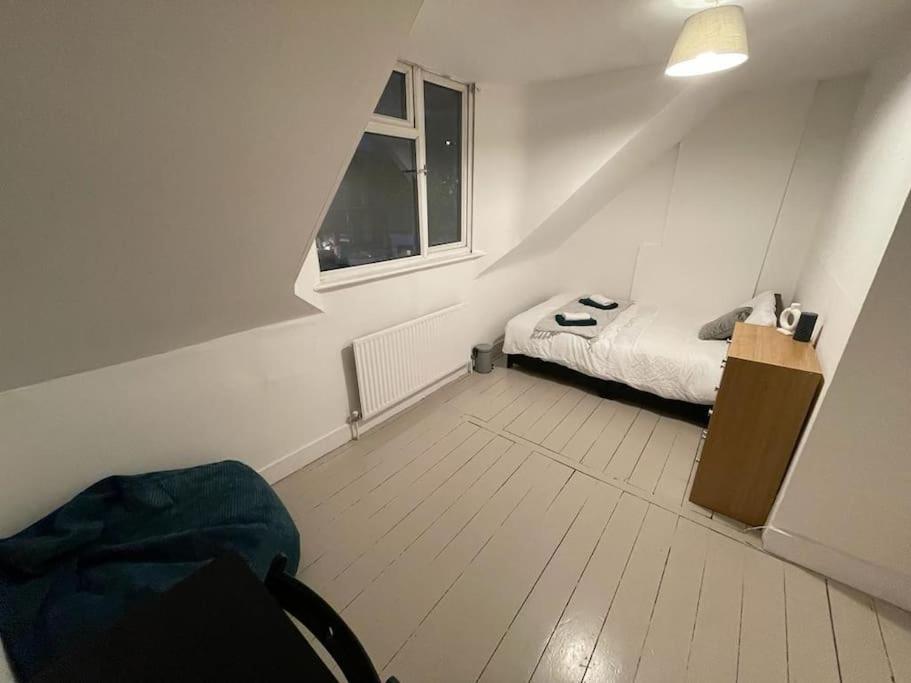 Spacious 2 Bedroom On Tower Bridge 伦敦 外观 照片