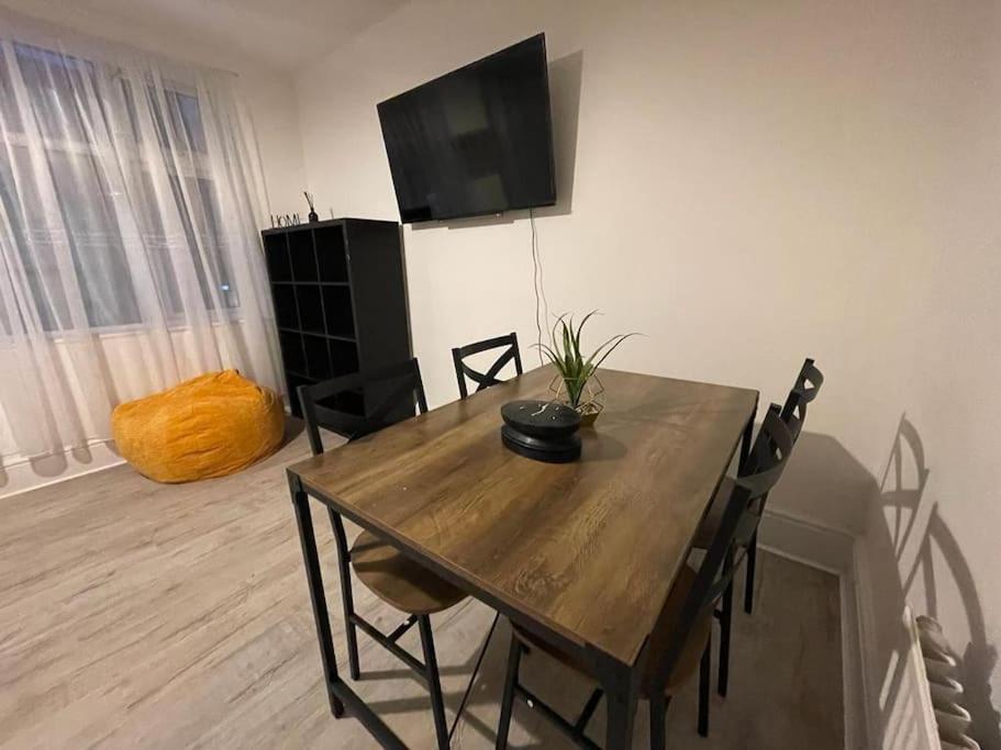 Spacious 2 Bedroom On Tower Bridge 伦敦 外观 照片